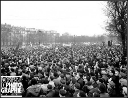 1er mars 1947 champs de mars manifestation cgt contre guerre indochine.JPG
